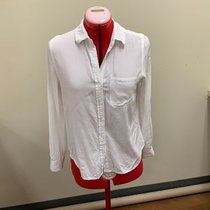 Saks fifth Avenue ladies blouse